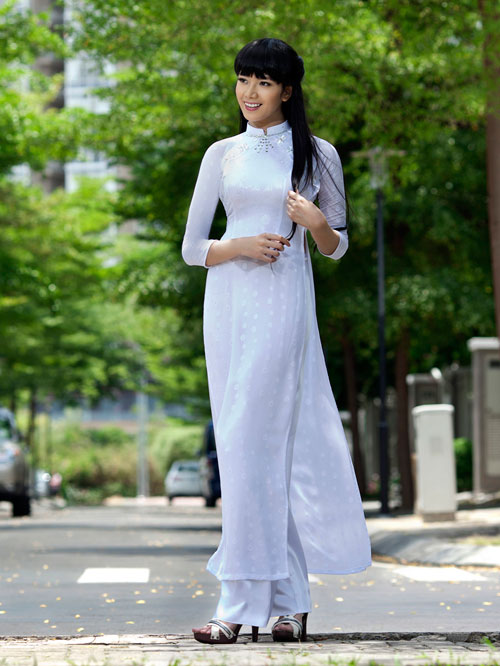 Ao Dai”, traditional long dress for Vietnamese women